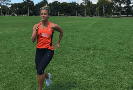 Online run coaching, virtual run coaching, Run coach online, woman running in field, run training Melbourne, Melbourne online run coaching - Run Ready