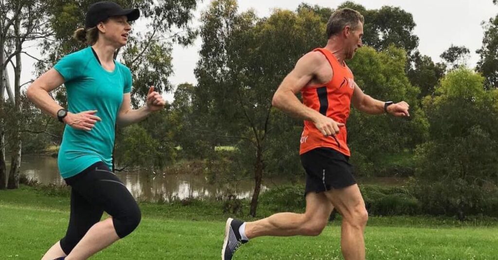 Marathon training, marathon coach, running coach, run coach Melbourne, Melbourne running coach, picture of Nick Bowden training with runners - Run Ready