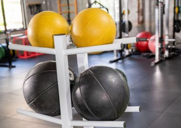medicine ball, sports physiotherapy, sports physio Melbourne, Melbourne sports physiotherapy